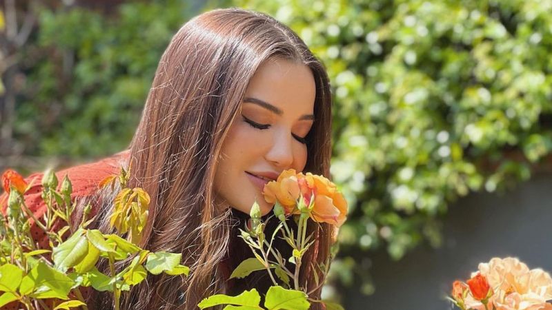 Derdine Çare Bulamadı, Hemen Esra Ezmeci’ye Sordu: “Eşim Sevişirken Arkadaşımın…” Esra Ezmeci Bu Kez Sert Çıktı! 1