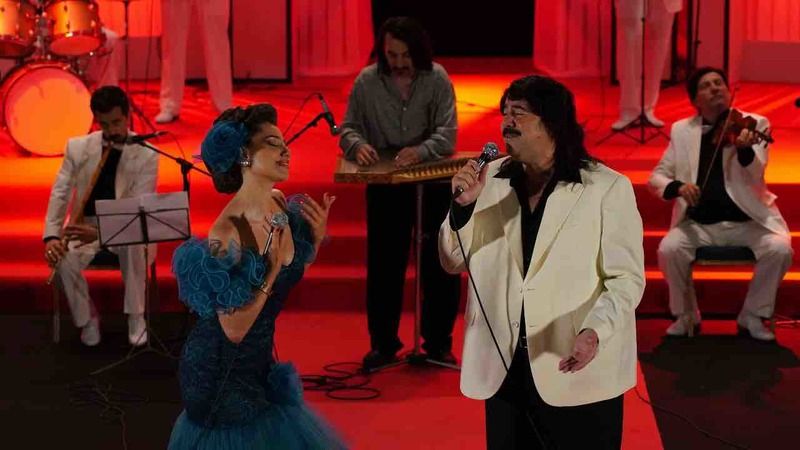 Bursa Bülbülü’nün Cengiz’i Ata Demirer, hayalindeki cumhurbaşkanını tarif etti; sosyal medya platformları hemen kaynamaya başladı! “Güzel şeyler olsun da…” 3