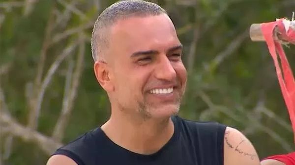 Survivor’dan çekileceğini Acun Ilıcalı duyurmuştu! Berdan Mardini, yurda geri döndü! Açıklama hemen geldi: “O söyleyen arkadaşı yakalarsam öpeceğim…” 1