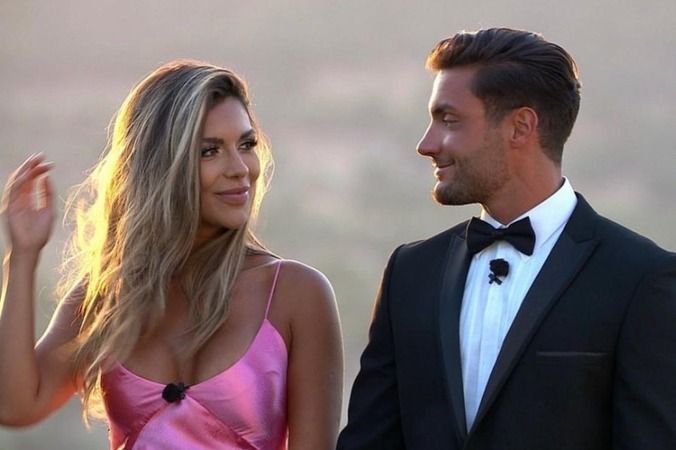 Herkes yeni sezonu merak ediyordu; Aşk Adası bir kez daha başladı! Gözler Ekin Su Cülcüloğlu’nu aradı: “Geri dön Ekin Su…” 3