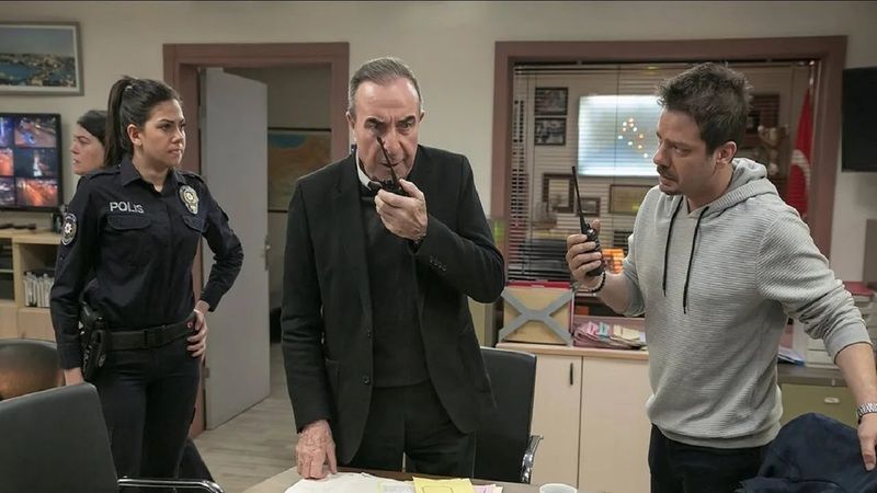 Arka Sokakları 17 yıl sonra bırakmıştı! Arka Sokaklar final mi yapıyor? Zafer Ergin’den beklenen final açıklaması geldi! 1