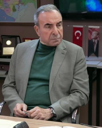 45 gün araya çıkmış, ekranlara bir türlü geri dönememişti! Arka Sokaklar dizisinin akıbetini dizinin Rıza Baba’sı Zafer Ergin açıkladı! Meğer… 2