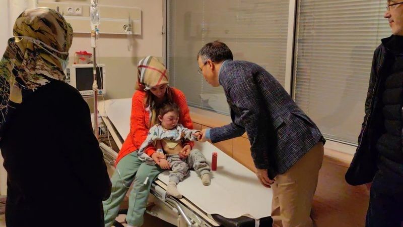 Gaziantep Nurdağı'nda 2 Çocuğu İle Birlikte Enkaz Altından Kurtarılan Annenin Anlattıkları, Yürekleri Dağladı! Nefesi İle Nefes Olmaya Çalıştı! 2