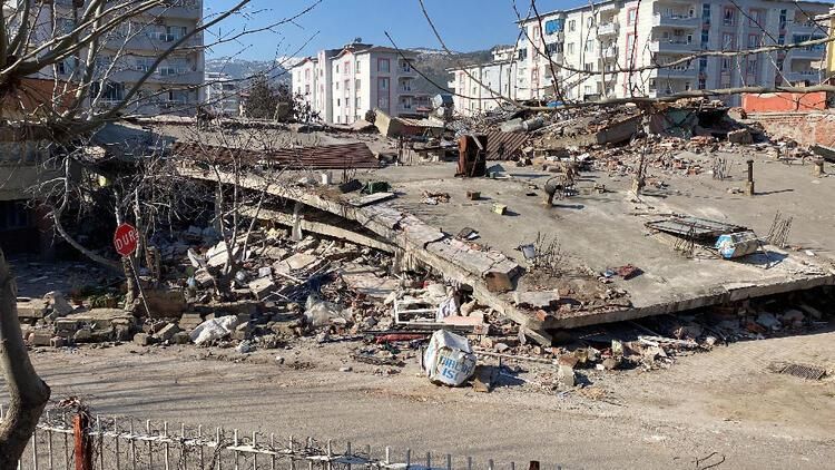 Depremde arabası hasar alan herkesi yakından ilgilendiriyor! Sigorta uzmanları tek tek açıkladı: Kasko deprem hasarını karşılar mı? 2