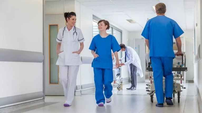 Şehir Hastaneleri’nden işe alım ilanları peş peşe geldi! Gözler toplu alım yapacak Gaziantep Şehir Hastanesi’ne döndü! Maaşlar 16 bin TL’yi bulabilir 2