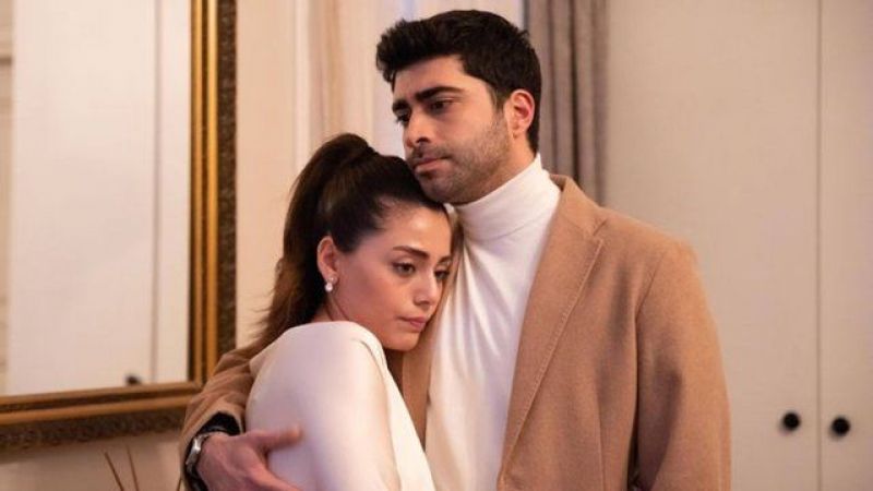 Kızılcık Şerbeti’nin Sevilen İkilisi Aşk Şerbeti İçmiş De Haberimiz Yok! Setler Taşan Aşklarını Böyle İlan Ettiler… 4