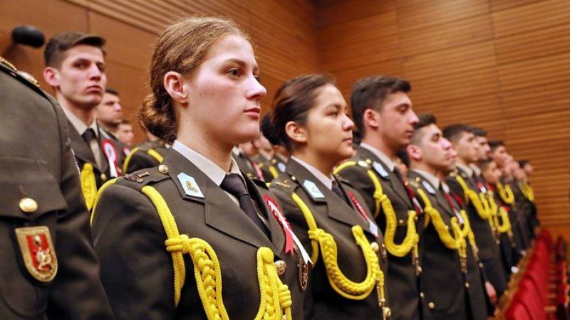 Milli Savunma Bakanı’ndan Açıklama! Bakanlık Bünyesine 30 Bin Personel Alımı! 4