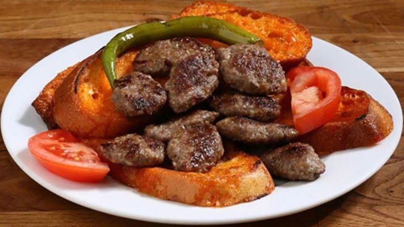Hazır satın almış kadar lezzetli köfte için püf nokta 42 yıllık ustadan geldi! Üsküpten Türkiye'ye lezzet yolculuğu.. 1