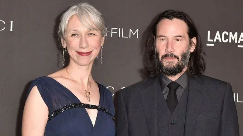 58'lik aktör Keanu Reeves en özel anını paylaştı! "Sevgilimle yatakta gülüşüyor ve harika hissediyorduk" 5
