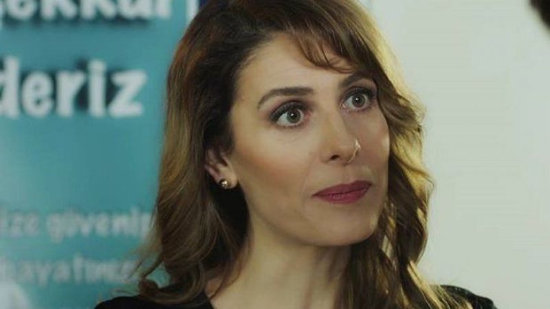 Ebru Özkan için hamilelik iddiaları! Güzel oyuncu ikinci kez anne mi oluyor? 1