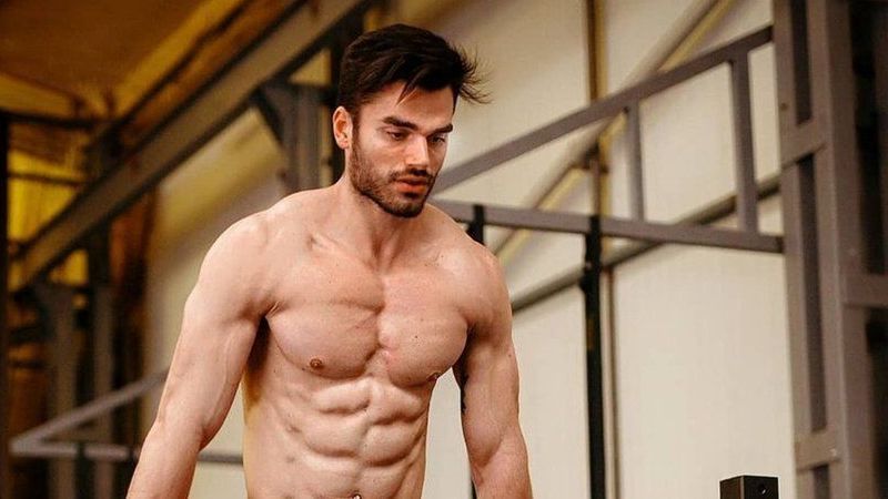 İrem Derici’nin yeni pozları sosyal medyada ses getirdi! İrem Derici ve sevgilisinin aşk dolu pozları… 3