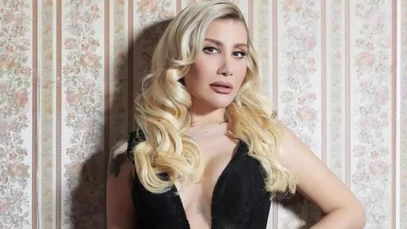 İrem Derici’nin yeni pozları sosyal medyada ses getirdi! İrem Derici ve sevgilisinin aşk dolu pozları… 1