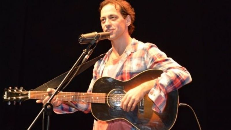 Eski eşinin aldığı montu yeni eşiyle yemeğe çıkarken giydi! Kaan Tangöze'nin üzerinden düşmeyen montun itirafı canlı yayında geldi! 3