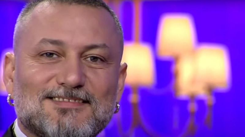 Hüsnü Şenlendirici hastalığını açıkladı! Sevilen müzisyenden hayranlarını üzen haber geldi! 2