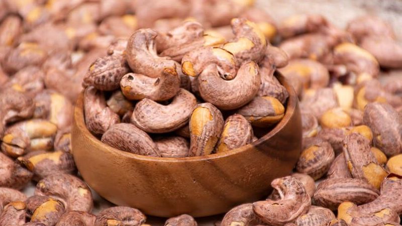 Omega 6 açısından zengin kaju, kilo verdiriyor! Saç ve kemik sağlığı açısından faydaları saymakla bitmiyor: Saçın beyazlamasını önlüyor! 3