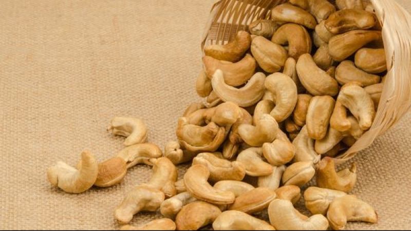 Omega 6 açısından zengin kaju, kilo verdiriyor! Saç ve kemik sağlığı açısından faydaları saymakla bitmiyor: Saçın beyazlamasını önlüyor! 2