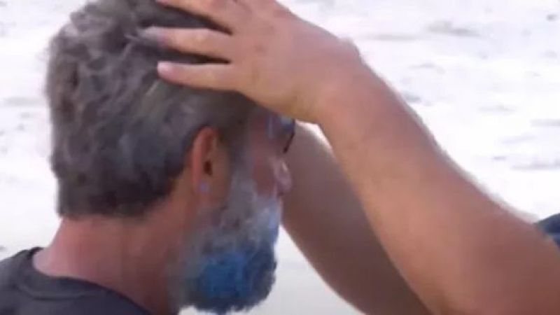 Survivor Ödül Oyununda Korkutan Anlar! Oyun Sırasında Başından Yara Alan Yarışmacı Murat Eken’e Doktor Müdahale Etti! 1