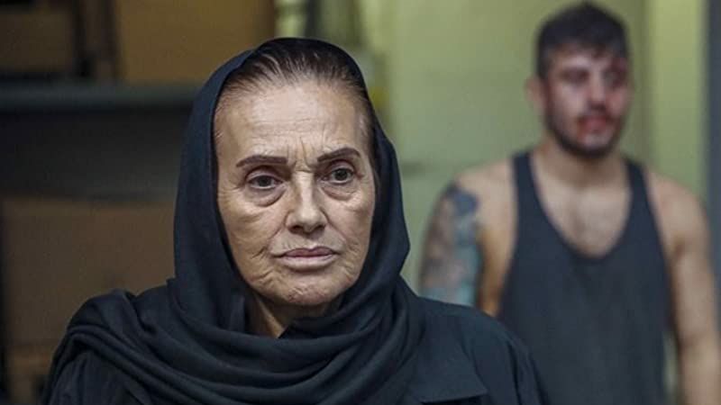 Hülya Soykan’ın özel hayatı mercek altında! Nur Sürer’in eski eşi herkesi şaşırttı! 1