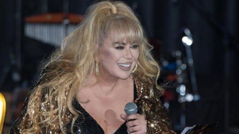 Zerrin Özer hastalığına dair konuştu: Bu hastalık ile mücadele ediyorum! 2