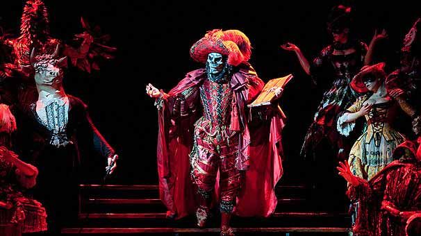 Broadway’in Operadaki Hayalet Müzikali Veda Ediyor! 35 Sene Sonra Son Defa Sahnelendi! 2