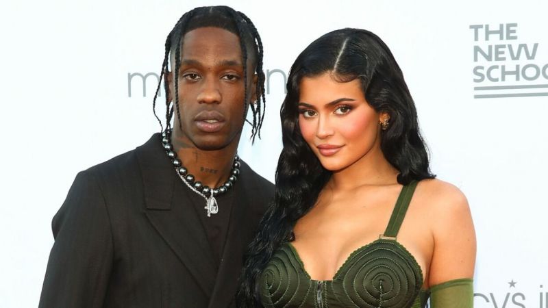 Estetik imparatorluğunun kraliçesi Kylie Jenner, Timothee ile yeni bir aşka yelken açtı! 1