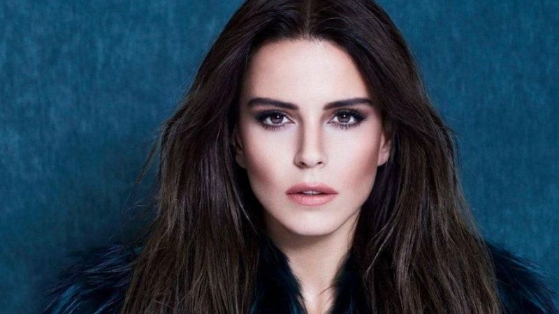 Simge Sağın eski sevgilisi Ozan Bayraşa ile kampta! İki isim tekrar çalışmaya başladı! 3