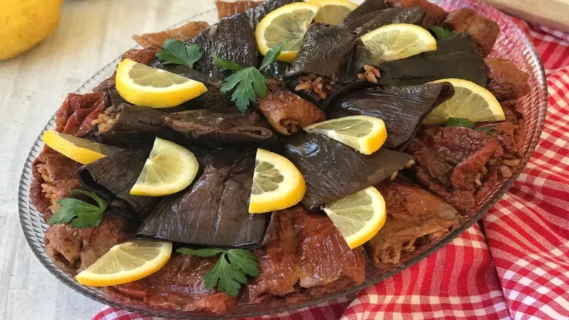 Antep Usulü Kıymalı Kuru Dolma Yemeği Tarifi, Antep Usulü Kıymalı Kuru Dolma Nasıl Yapılır? Evde Antep Usulü Kıymalı Kuru Dolma Yapılışı 1