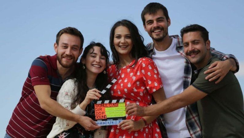 TRT1'deki Gönül Dağı dizisine efsane isim geri döndü! Seyirciler havalara uçtu 2
