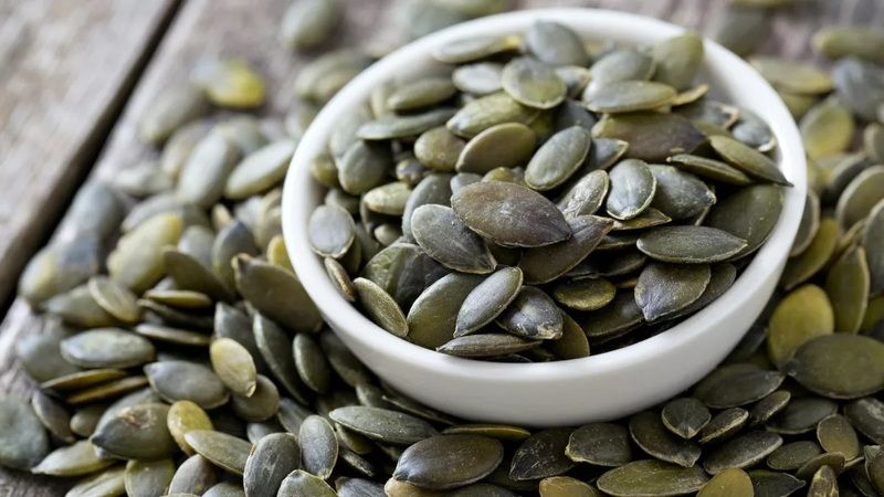 Sevilerek tüketilen kabak çekirdeğinin çok bilinmeyen yanları! Bağırsaklar için ciddi zarar olabilir! 2