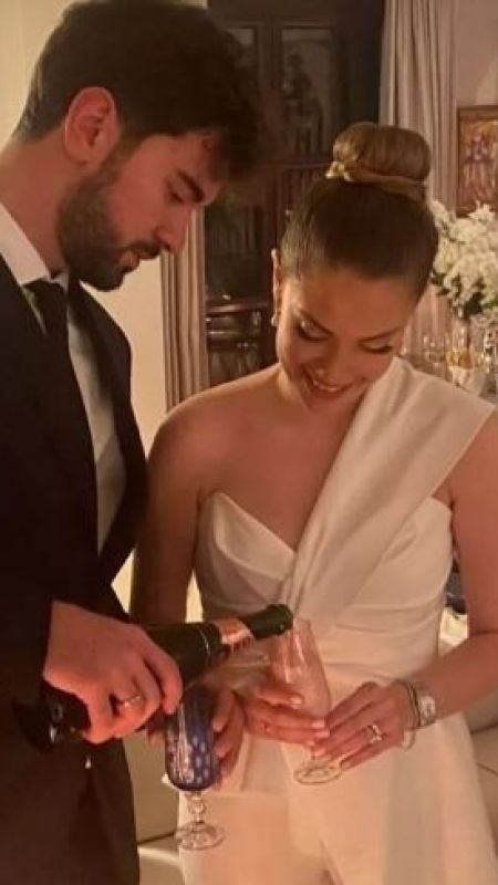 Eda Ece ve sevgilisi Buğrahan Tuncer nişan törenini paylaştı! Ünlü çift emin adımlarda evlilik yolunda! 3