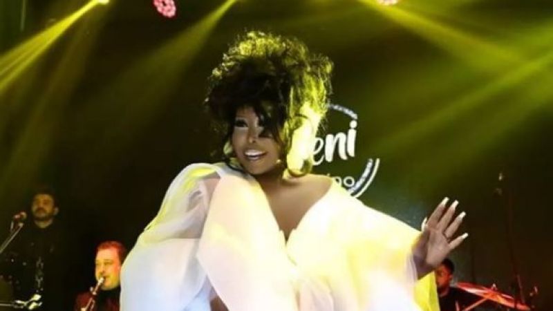 Bülent Ersoy yeni imajı ile sahneye çıktı! Görenlerin ağzı açık kaldı! “Gelin gibisin!” 3