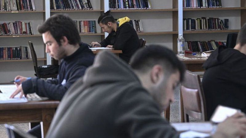 Milli Eğitim Bakanı’ndan Lise Son Öğrenciler İçin Yeni Açıklama! 12. Sınıfların Devam Sorunu Ortadan Kalkıyor Mu? 3