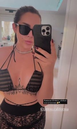 Selin Ciğerci öyle bir yere dövme yaptırdı ki! Fenomen güzel bikinili pozunu paylaşınca sosyal medya yıkıldı 2