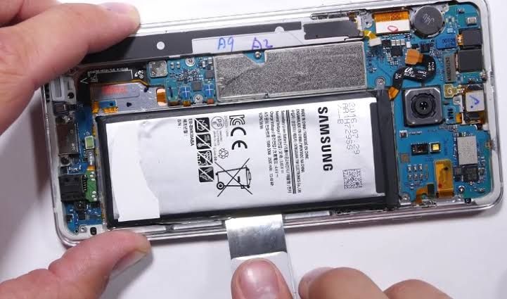 Akıllı Telefonların Pil Ömrüne Dikkat! İşte En İyi Bataryaya Sahip Akıllı Cep Telefonları! 1