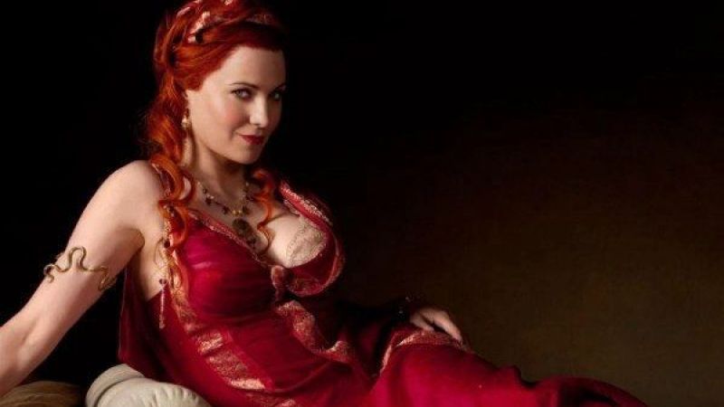 Zeyna dizisinin hırçın güzeli Lucy Lawless yeni hali ile hayranlarını şok etti! Vay be, nereye gitti tüm o güzellikler… 4