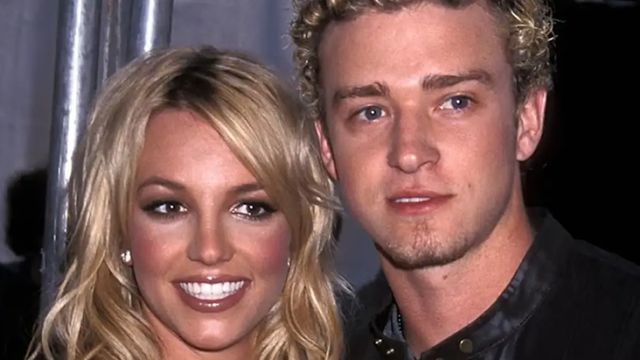 Britney Spears yine korktuğu için erteledi! Otobiyografisi yarım kaldı. Onu kim ya da kimler engelledi? 1