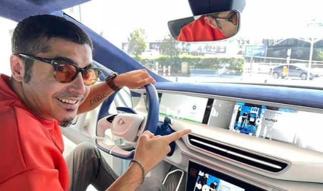 Aylin Aslım'dan Manga'nın Solisti Ferman Akgül'e Milyonluk Togg Göndermesi: “Biz Kara Listelerdeyken Bu Niye Bilinmesin?” 2