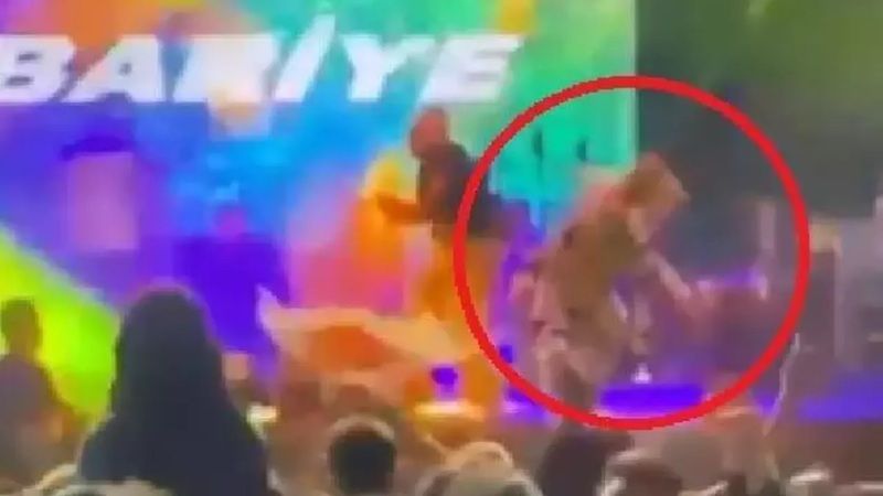 Şarkıcı Kibariye sahneden aşağı düştü! Ona doğru koşan hayranı faciaya yol açtı! 4