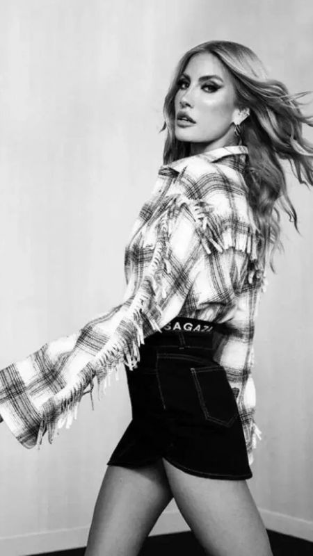 Çağla Şikel’in kusursuz genlerinin sahibi ortaya çıktı! Annesini paylaşınca olanlar oldu! 3