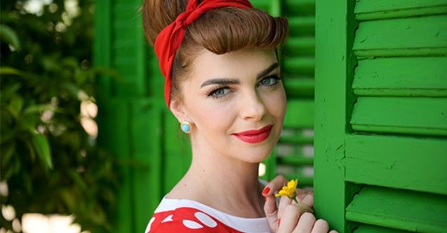 Pelin Karahan’ın simsiyah saçları çok beğenildi… Şebeke dizisi için imaj değiştirdi! 1