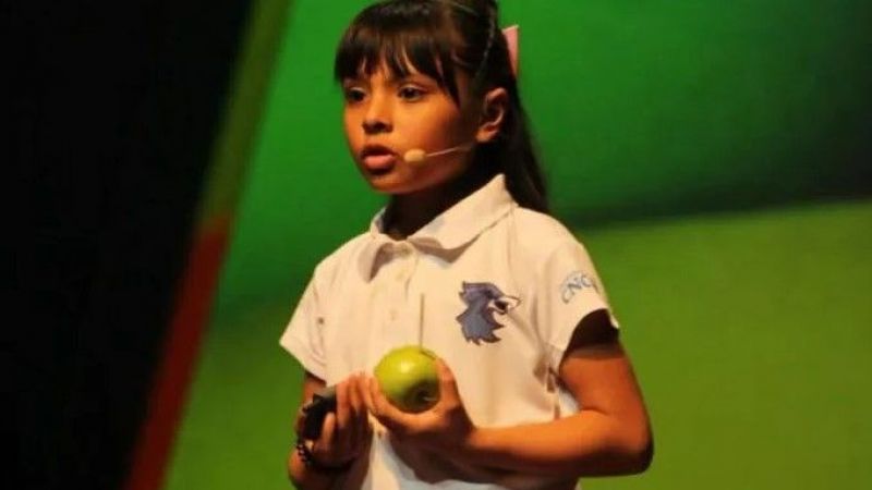 11 yaşında ve 162 IQ'lu genç kızın başarı hikayesi görenleri büyülüyor! 2