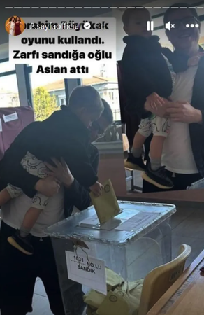14 Mayıs seçiminde ünlü isimler sandıkta! Hadise, İrem Derici, Pınar Altuğ gibi isimler erkenden sandığa gidenler arasındaydı. İşte ünlüler ve sandık pozları... İşte o pozlar 2