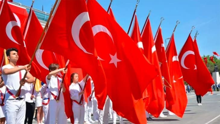 18 ve 19 Mayıs günü tatil olacak mı? Resmi tatiller neler? 1