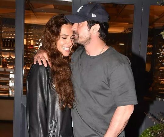 Natali’nin yüzünde flaşlar patladı! İbrahim Çelikkol aşkına sahip çıktı! Çok rahat çok profesyonel! “Rahat ol aşkım” 2