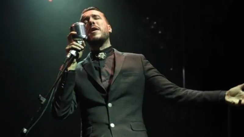 Cem Adrian'ın 'Gay' sorusuna verdiği yanıta beğeni yağdı! 2