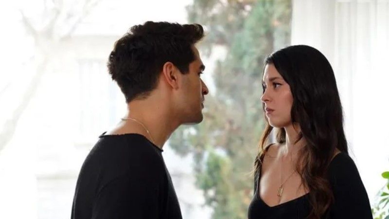 Güzel oyuncu bikinili pozları ile nefes kesti 2