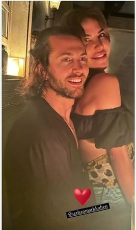 Yağmur Ünal'ın aşk pozları ortaya çıkardı! Türkan Şoray'ın müstakbel damadı bakın kim çıktı? 2