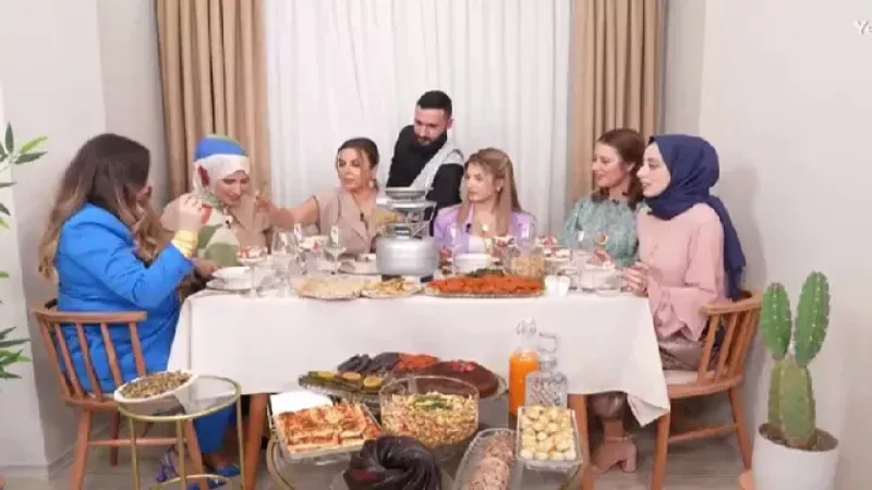 Gelin Evi'ne Cansu'nun yardımcısı Bitlisli Alfredo damga vurdu: Sosyal medyada gündem oldu... 1