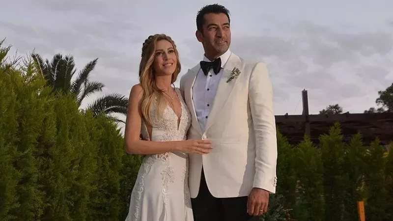 Sinem Kobal annesi ve kızlarını paylaştı: Kenan İmirzalıoğlu'nun kızı ilk kez böyle görüntülendi 1