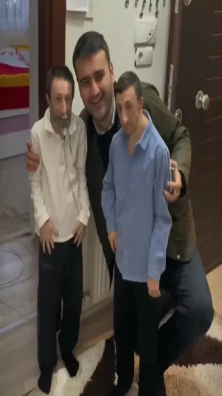 CZN Burak sosyal medya hesabından duyurdu: Fenomen Latif öldü mü? 3